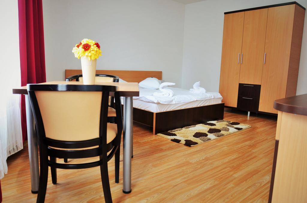 Aparthotel Zorilor كلوج-نابوكا الغرفة الصورة